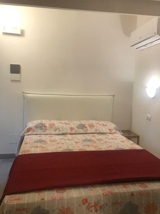 Guest House Montenegro 라스페치아 외부 사진